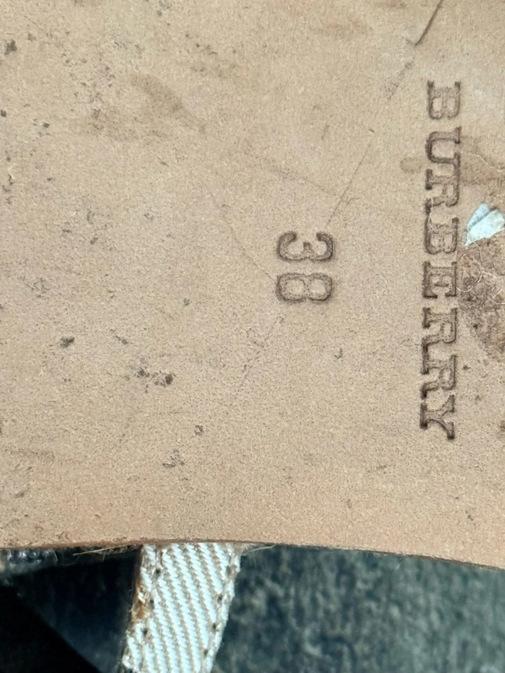 Stunning Burberry Black & White Plaid Crisscross Flat Espadrille Sandals 38 eu - Picture 10 of 11